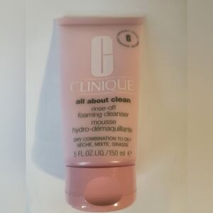 Clinique All About Clean Foaming Cleanser - Light Pink
